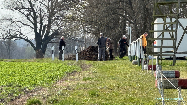 03 Abeitseinsatz 1-25